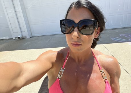 Tay Bae best model pic