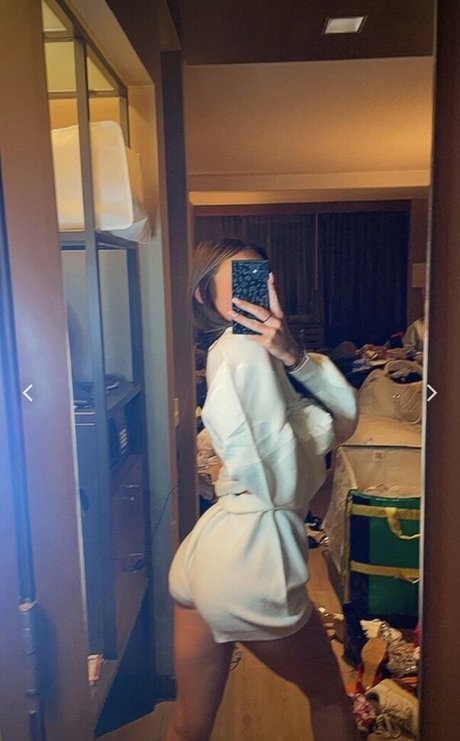 katiekbae high quality model images