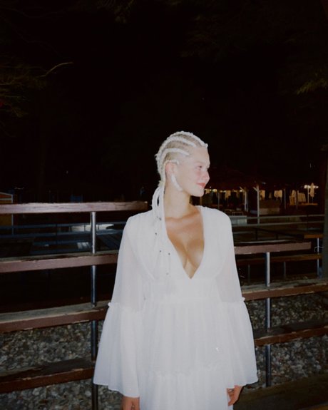 Nikaromm sexy model pics