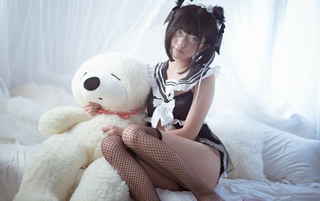 tinneh adult actress pic