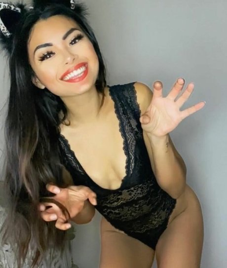 Rinka Moon free pornstar photo