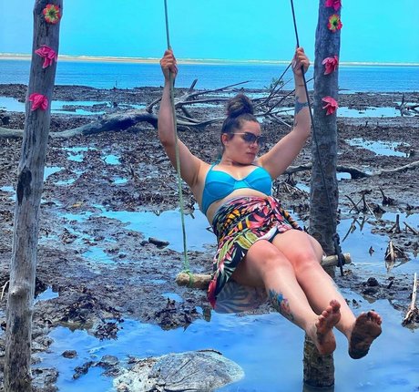 Casal Canalha star hot pictures