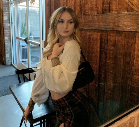 Samantha Michale free pornstar galleries