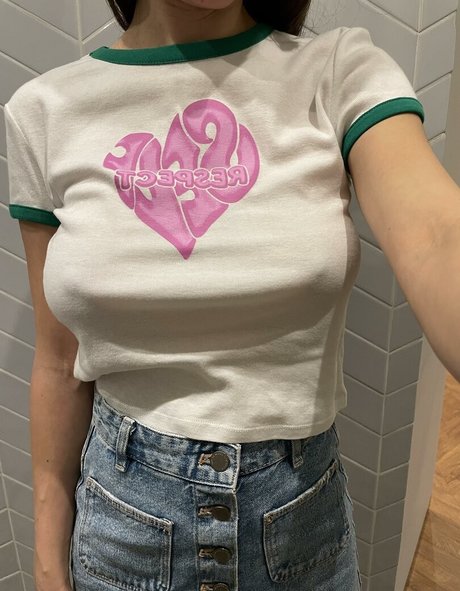 Arianadelbosco nude star picture