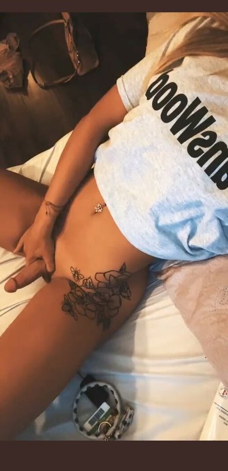 Mayamoneyshot pornstar sex picture