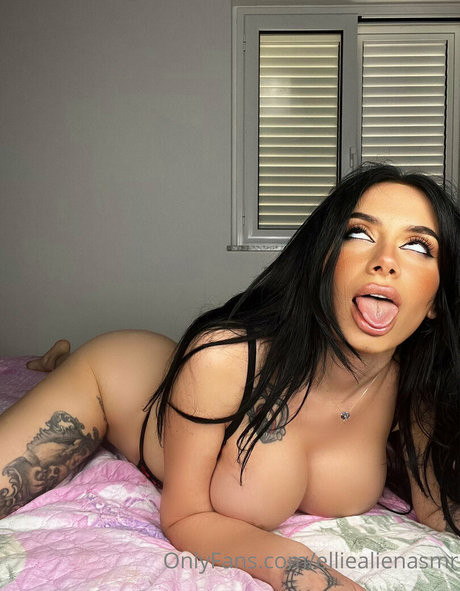 Ellie Alien ASMR hot actress photos