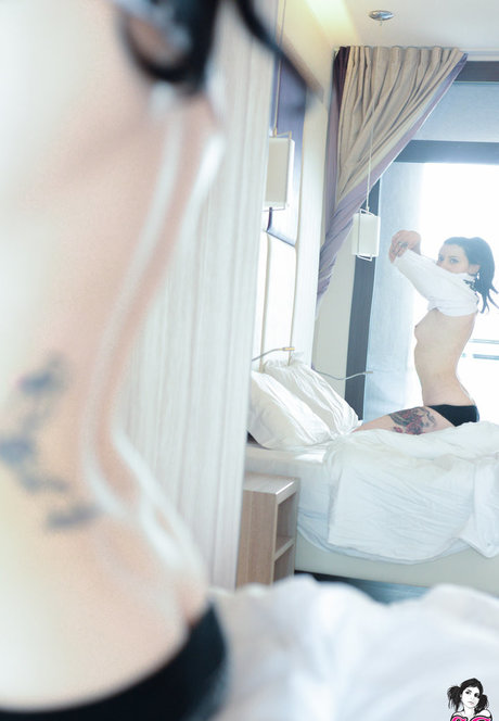 Ellie Alien ASMR beautiful actress gallery