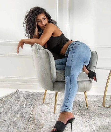 Lapaloma 11 adult star photo