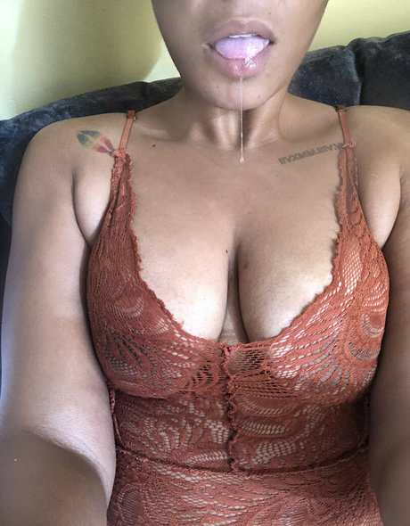 Wildheart ASMR star naked pics