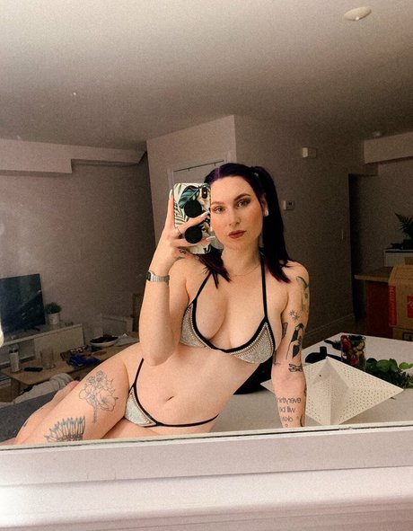 xclusive eden star nude pics