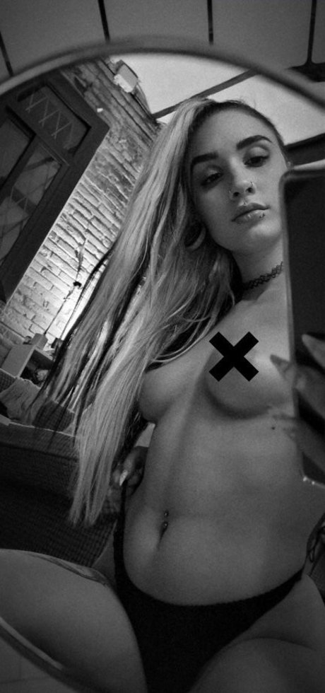 yearwalkatmidnight model sexy gallery