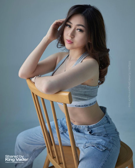 Felicia Carissa model top photos