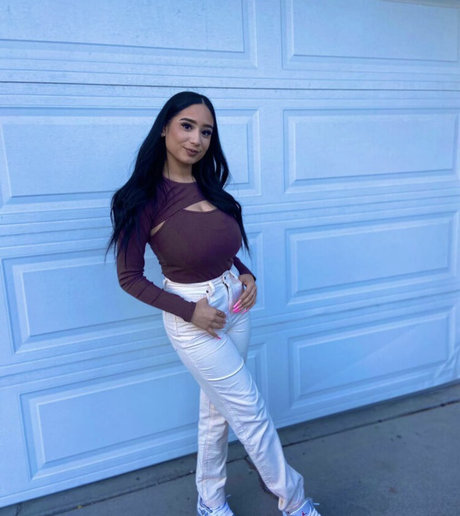 bitamartinezz beautiful actress pics