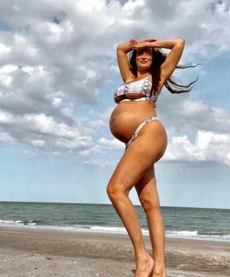 Shea Sweetness art star galleries