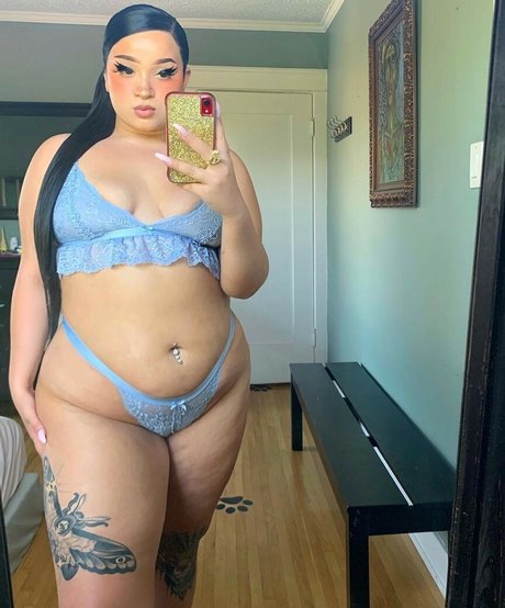 Zenasativa model porn image