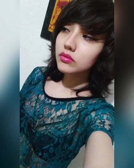 s meriweather pornographic model picture