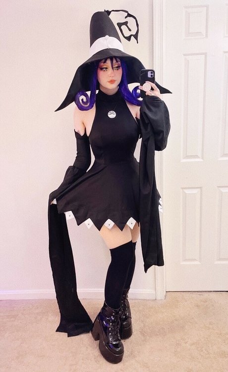 Candlesyo model perfect pictures