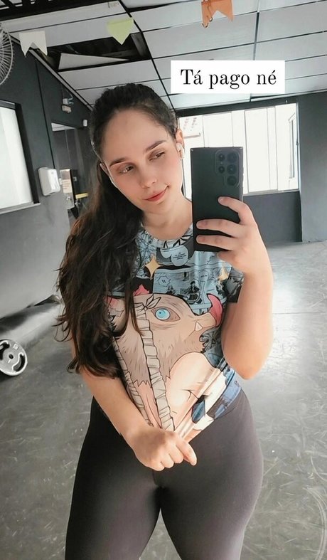 Laysa Meroto erotic actress pics