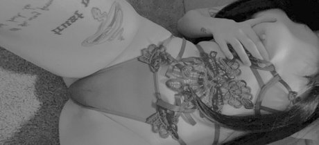 Mary Juana exclusive star picture