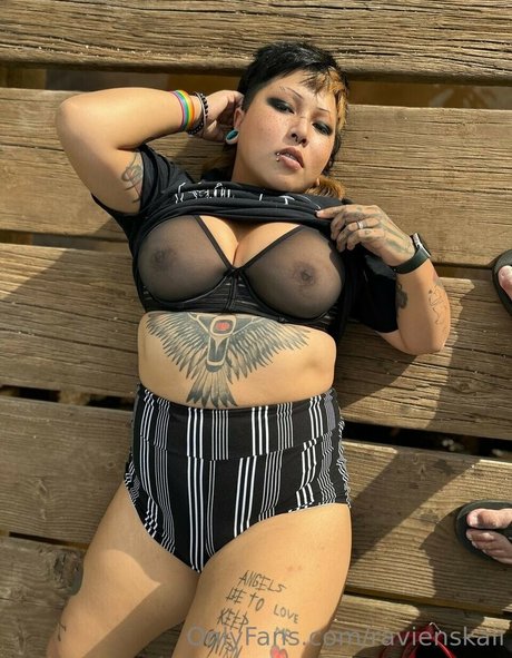 Got Ravienskaii naked star img