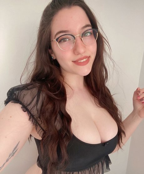 Maydarlingx star sexy pics