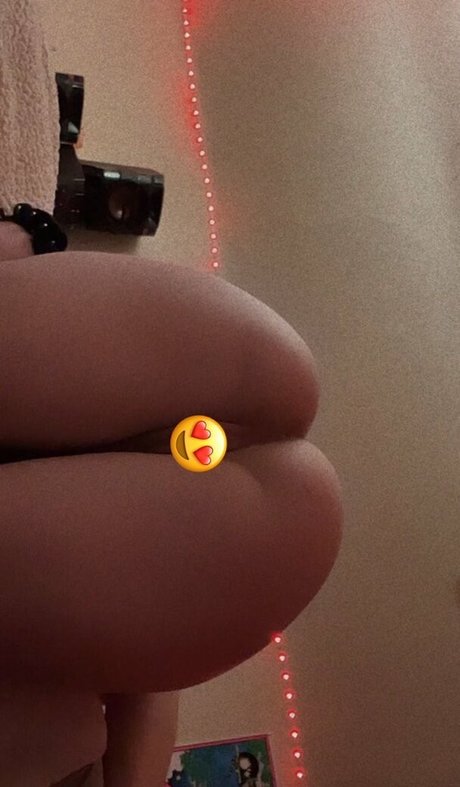 Thegoddessparis erotic star image