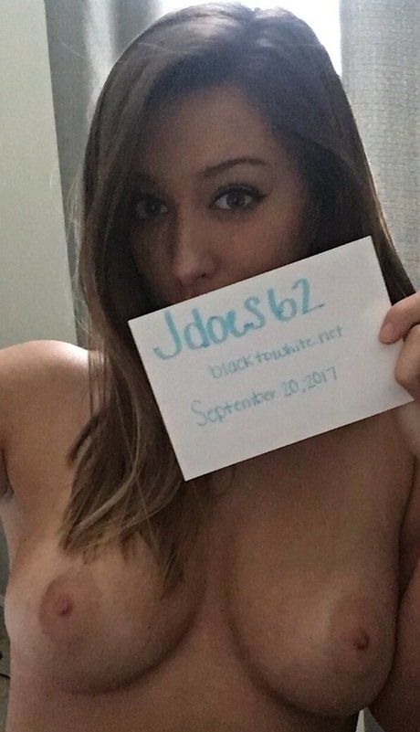 marineste naked actress image