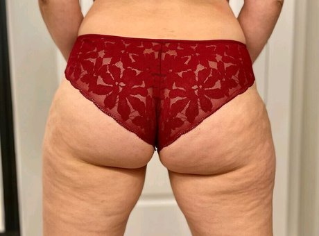 Milf Next Door model top photos