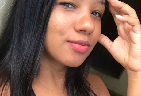 Karina Fanely hot actress images