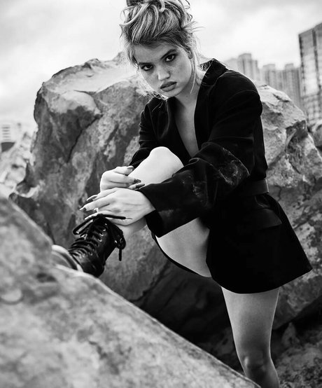 Daria Tyazkhun nudes model images