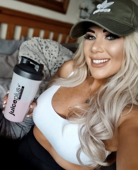 GailScott high quality model img