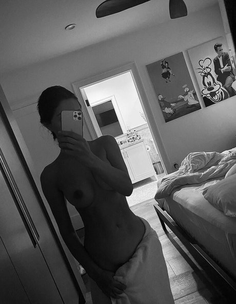 Miratwitch sexy pornstar pics