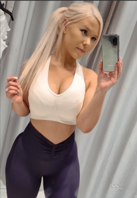 KimJade999 exclusive model pictures