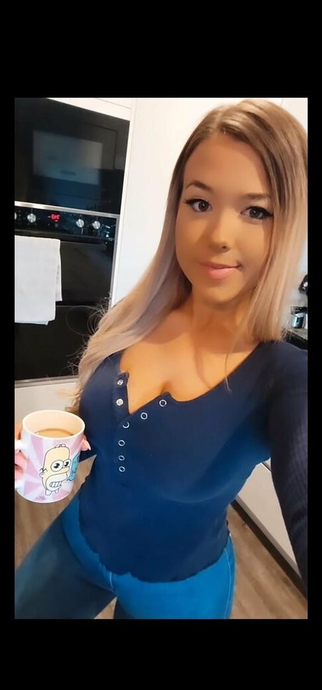 KimJade999 hd actress archive