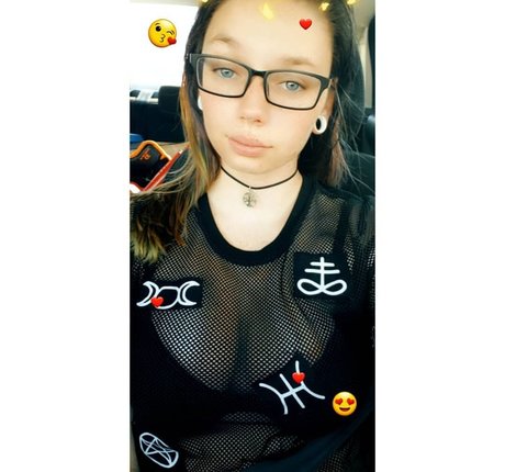 Gabby Swears erotic pornstar pics