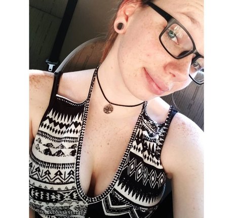 Gabby Swears model exclusive pictures