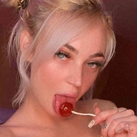 Ariel Ice art star pictures