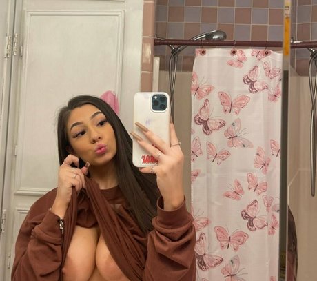 Whorechata naked model images