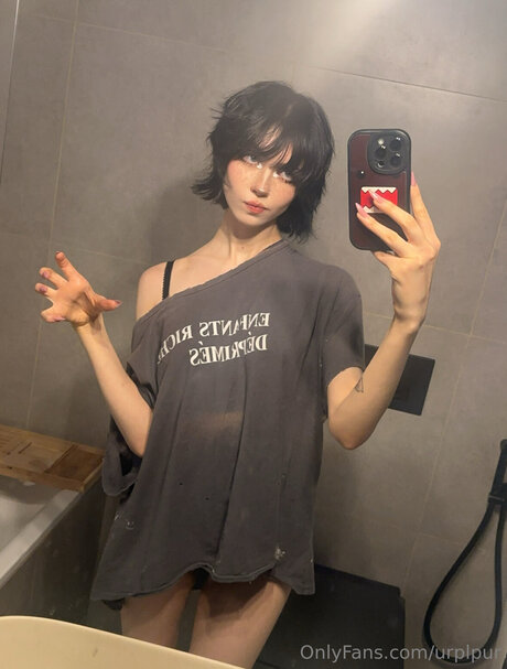 urplpur pornstar art picture