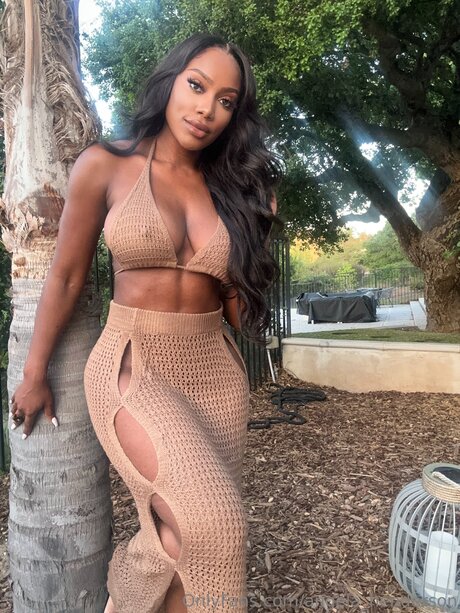 Angela Henderson model adult image