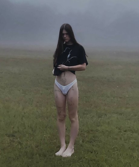 Ethel Cain sexy pornstar pic