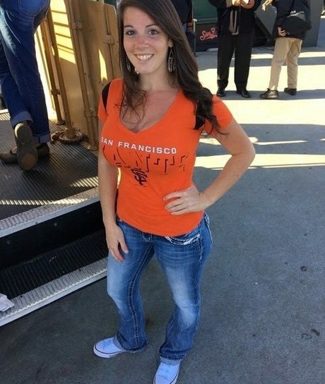 Tittyqueen77 best model gallery