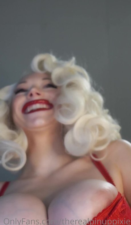 Pineup Pixie erotic pornstar images