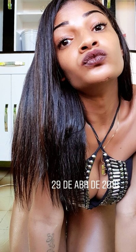 Talitinha Melk pornstar exclusive pics