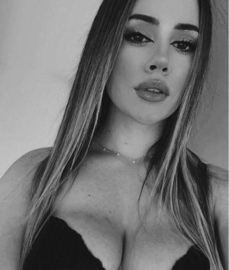 Laragarcia168 sexy model photo