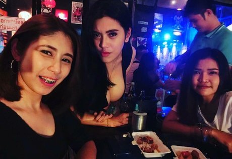 Aungsumalyn best star img