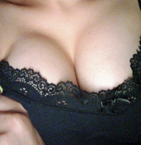 sinyshka pornographic model pic