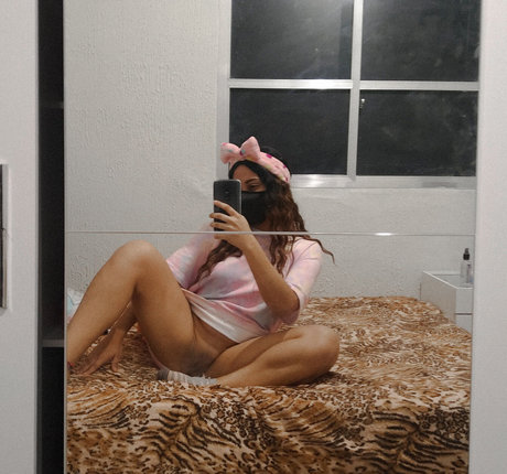 Bibi Cherri hd actress gallery