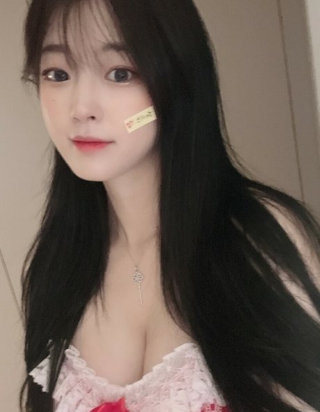 Moonwol0614 model hot images