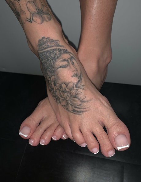 Tayla Mitchel model hd images